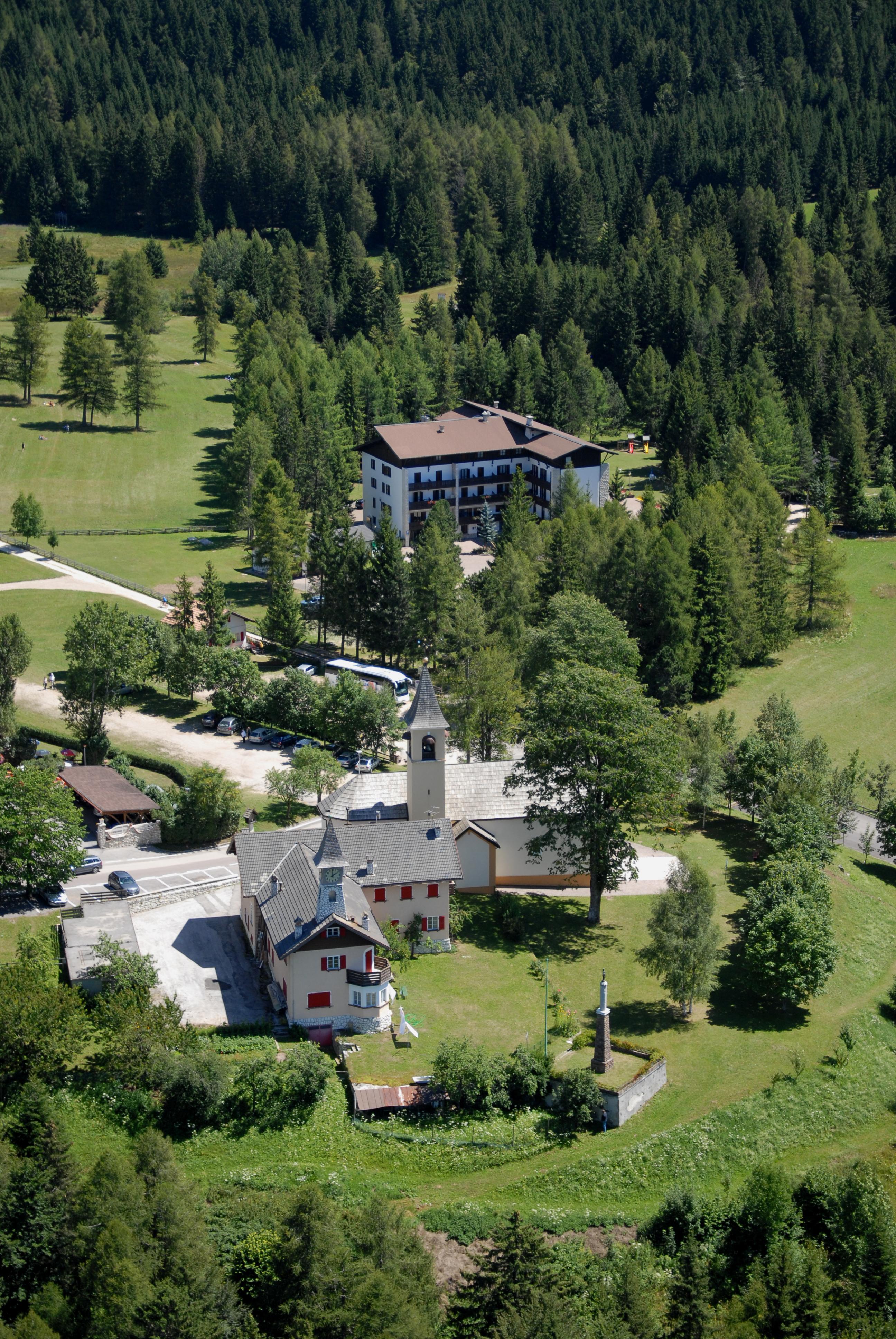 Casa Santa Maria Hotel Folgaria Buitenkant foto